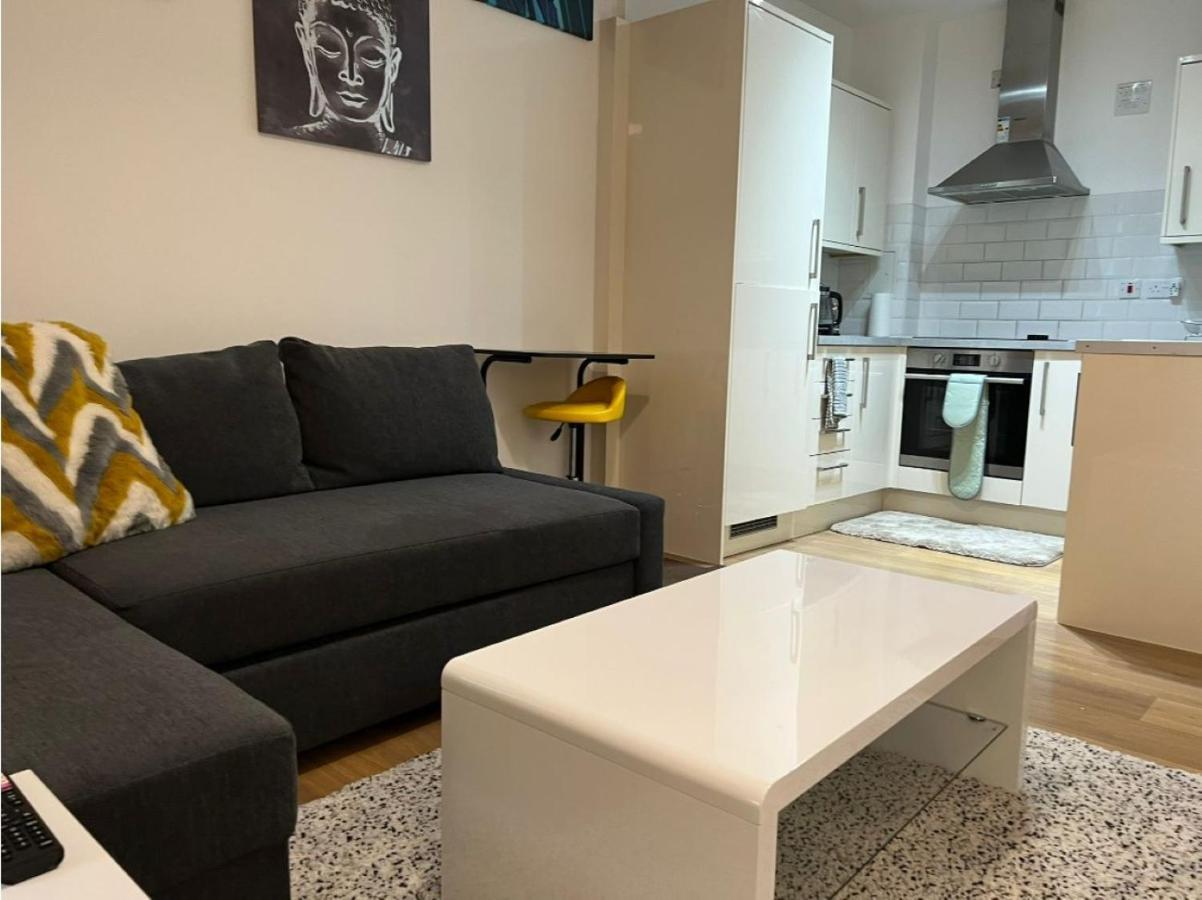 Modern And Stylish 1Bed Flat Apartment Barking  Exterior photo